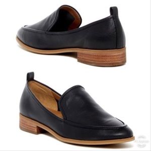 Susina Kellen Almond Toe Loafer Black Leather 10M